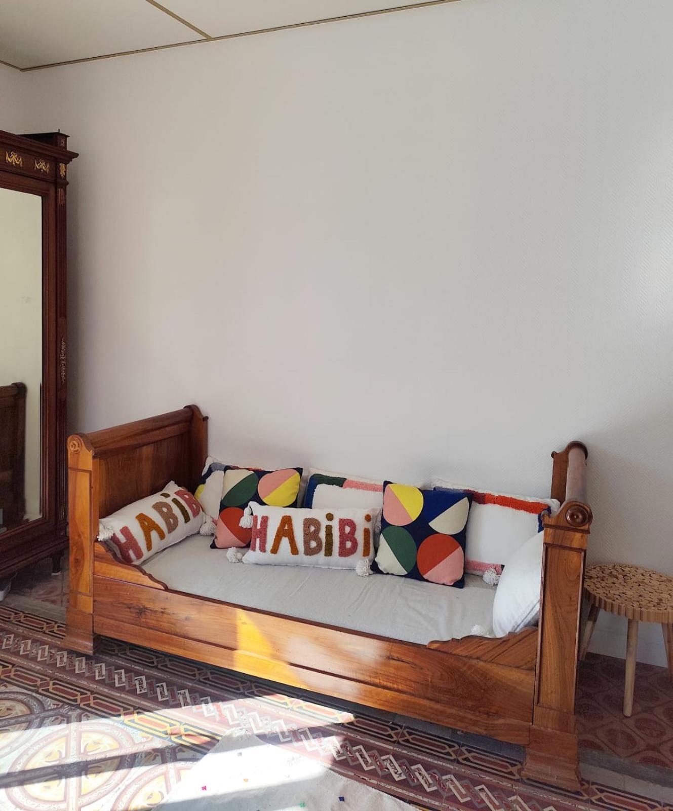 Bed and Breakfast Casa Louisa Serralongue Exterior foto